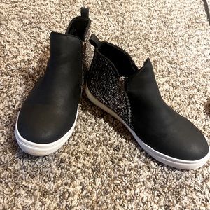 Kids wedge sneakers. Black and glitter. NWOT. Never worn!